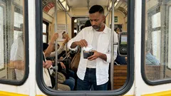 Porque pode valer a pena embrulhar os cartões em folha de alumínio — e onde isto não chega